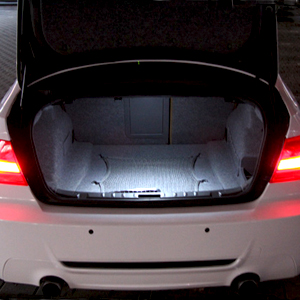 Ampoule multi LED éclairage coffre à bagages pour  BMW série 1 (E81 E82 E87 E88)