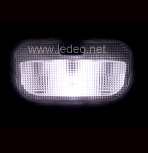 2 ampoules à  LED smd  blanc pur, pour plafonnier RENAULT  Clio 2  ph3